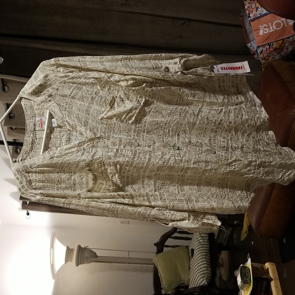 Womens new with tags size 1X long top